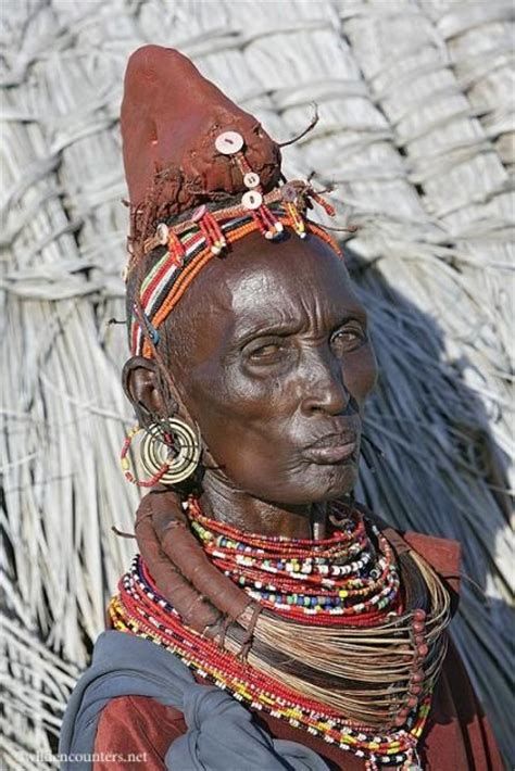 0007 Rendille Tribeswomen Lake Turkana Kenya Kenya Tribeswoman African Love