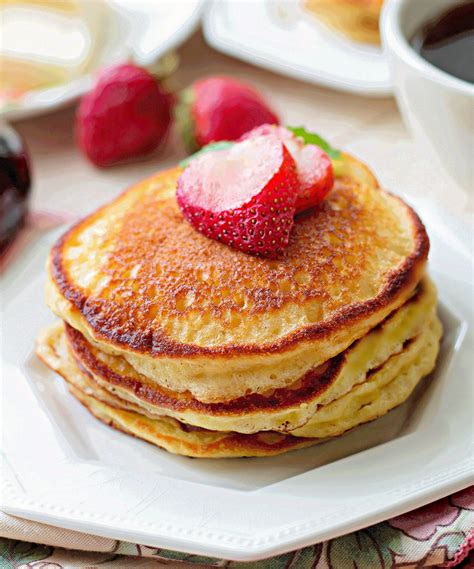 In a medium pot, melt butter, add flour and whisk until combined. Sour Cream Pancakes (Pioneer Woman Recipe) - Bunny's Warm Oven