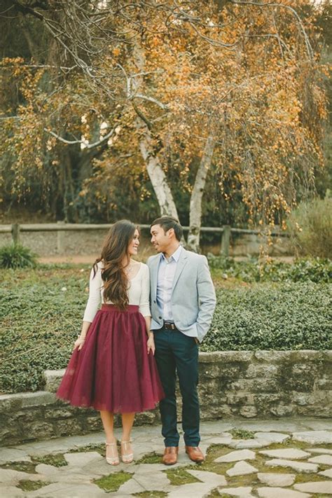 8 Fall Engagement Session Styles We Love Fizara Diy Photo Albums Formal Engagement Photos