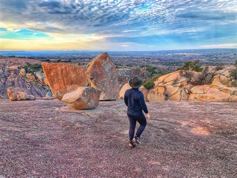 Best Things To Do At Enchanted Rock Texas