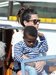 Sandra Bullock y su hijo a su llegada a la Mostra de Venecia 2013 ...