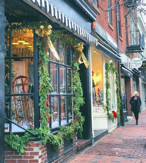 Christmas In Beacon Hill Boston Massachusetts Winter Robin ↟