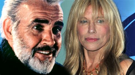 Carly Simon Claims Sean Connery Wanted A Threesome With Her And Her