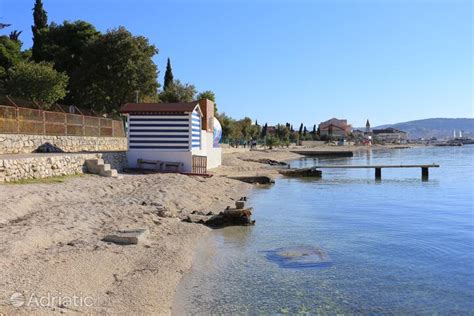 Plaža Seget Trogir Seget Donji Najboljše Plaže Na Hrvaškem