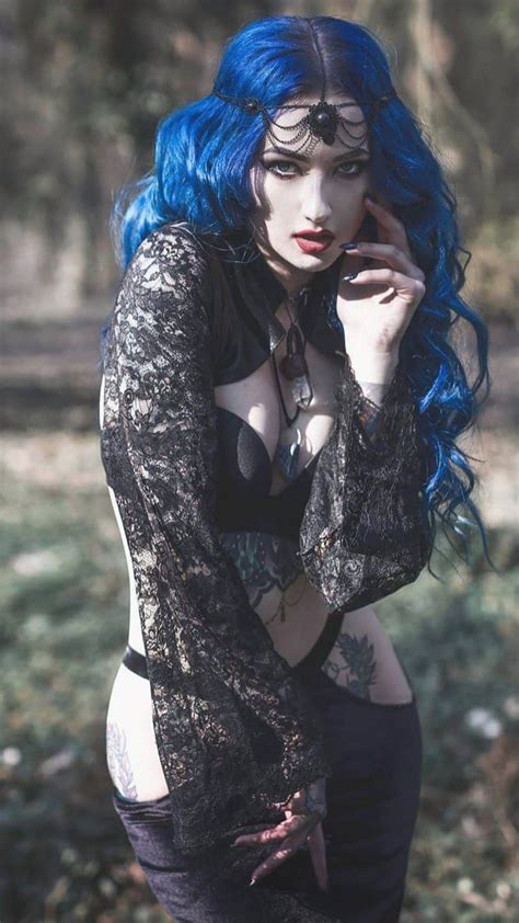 Sexy Gothic Girl Outfit