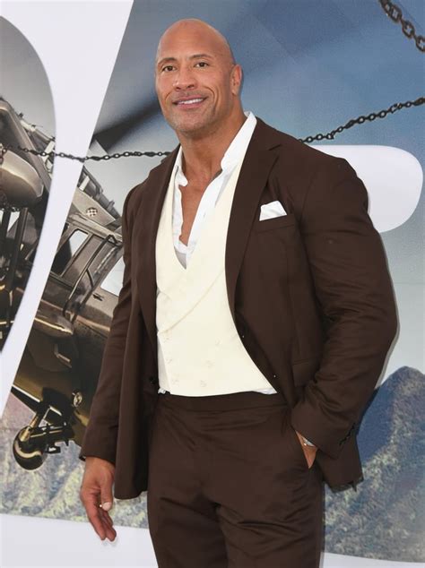 Dwayne Johnson And His Mom At Hobbs And Shaw La Premiere Popsugar Celebrity Photo