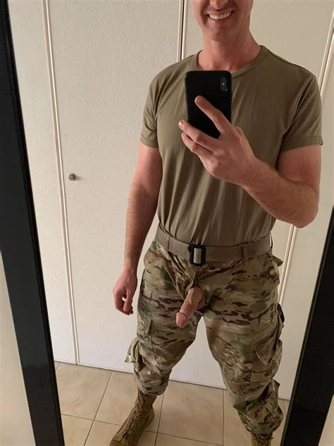 Reporting For Duty Nudes UniformedMen NUDE PICS ORG