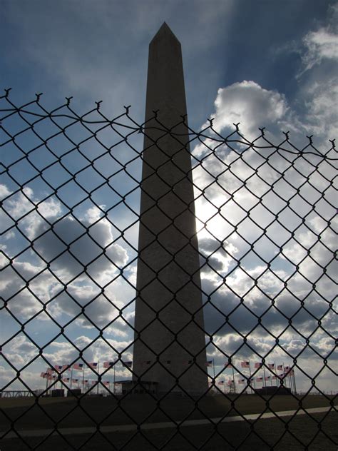 The Schumin Web Washington Monument Fencing