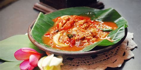 Kebanyakan warga indonesia pasti gemar memakan sambal bersama nasi atau makanan lainnya. Resep Membuat Sambal Cumi - Jagat Resep