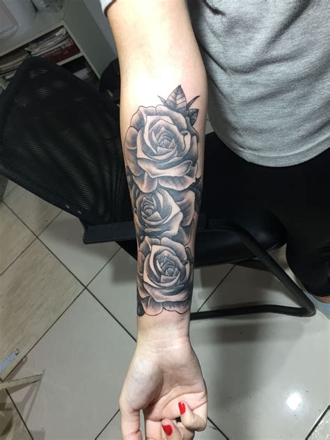 Rosen Tattoo Arm Drbeckmann