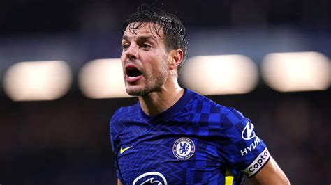 Azpilicueta Avoids Selfish Decision After Sensing Great Ambition