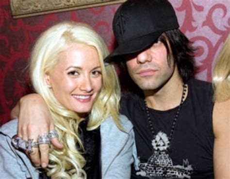 Holly Madison And Criss Angel From La Photo Du Moment E News