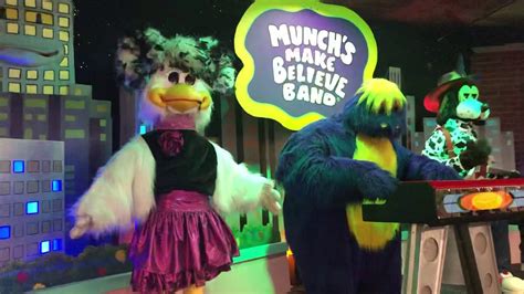 Chuck E Cheese Spooky Dance 3 Stage Youtube