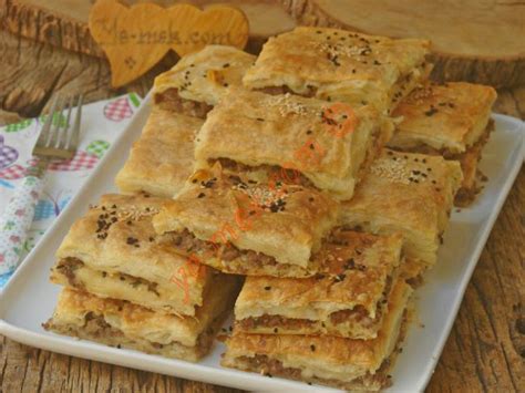 Hazır Yufkadan Kıymalı Börek Nasıl Yapılır Resimli Yemek