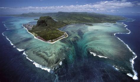 Animals For > Atlantic Ocean Underwater Mountains | Places to see
