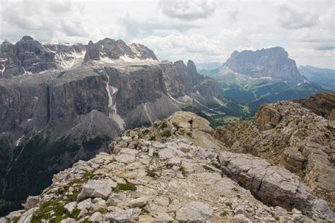 How To Hike The Puez Odle Altopiano Trail In The Italian Dolomites