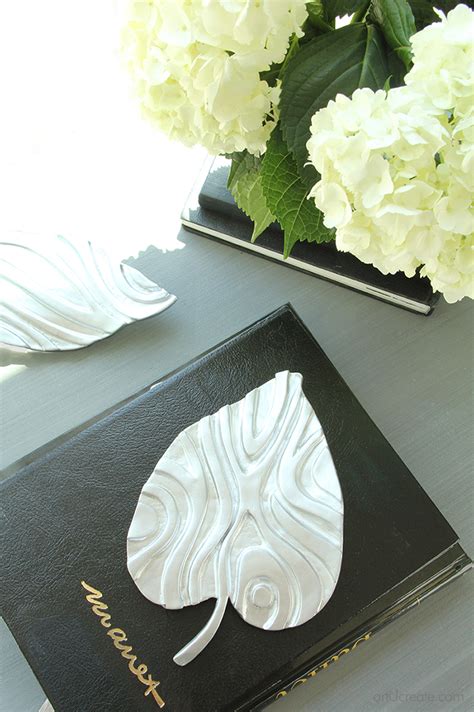 Diy Carved 3d Silver Leaf Wall Art Using Paper Clay Art U Create