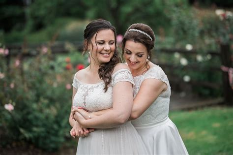 Real Wedding Janine And Jen Passion8 Photography Melbourne And