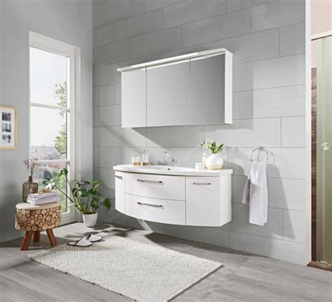 If you're looking for a modern and contemporary bathroom, gorgeous suites like the iflo rhea, iflo galene and iflo serino are fantastic choices. BADEZIMMER online kaufen XXXLutz | Badezimmer, Helle ...