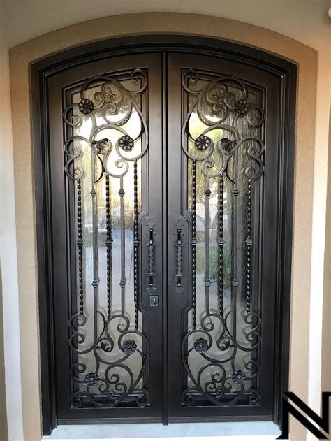Double Iron Doors For Residential And Commercial Installation