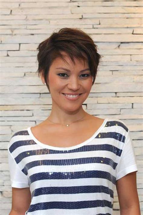 30 Easy Short Hairstyles For Women To Appear As Diva Haircuts