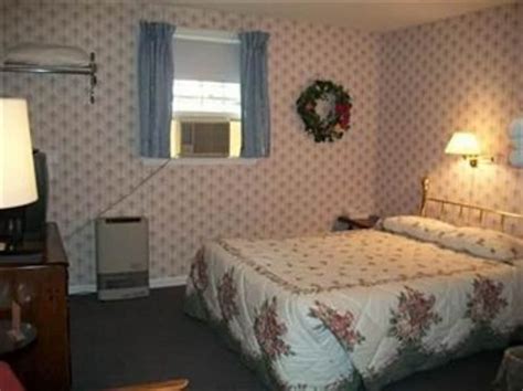 Swiss Inn And Restaurant Londonderry Room Prices And Reviews Travelocity