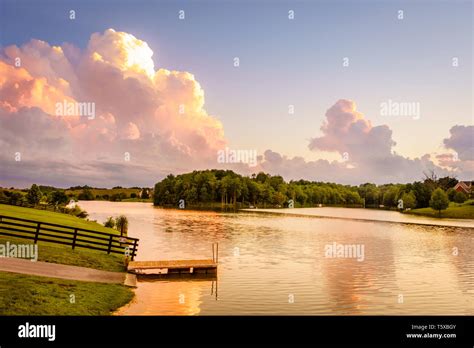 Scenic Lake In Bluegrass Region Of Kentucky At Sunset Stock Photo Alamy