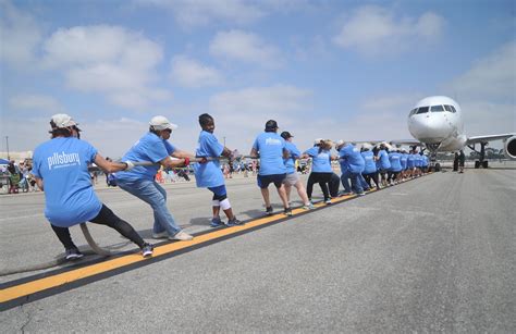 In Pictures The Annual Plane Pull At Lgb For The Special Olympics • Long Beach Post News