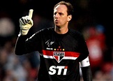 Brazilian goalkeeper Rogerio Ceni to continue playing past the age of 42