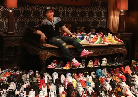 massive air jordan collection by evian chow featured in frank chapter 52