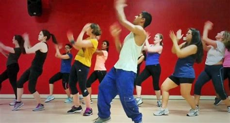 Dance monkey tones and i shine dance fitness. Ajarkan Tari Zumba, Enam Remaja Ditangkap Aparat Iran