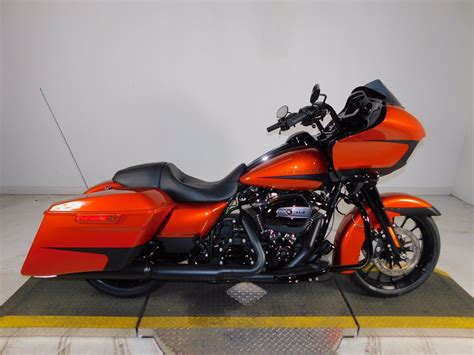 The road glide special was clearly indian's benchmark for the challenger limited. New 2019 Harley-Davidson Road Glide Special FLTRXS Touring ...