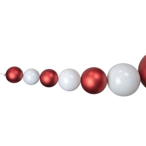 Northlight 6 Red And White Shiny And Matte Shatterproof Ball Christmas