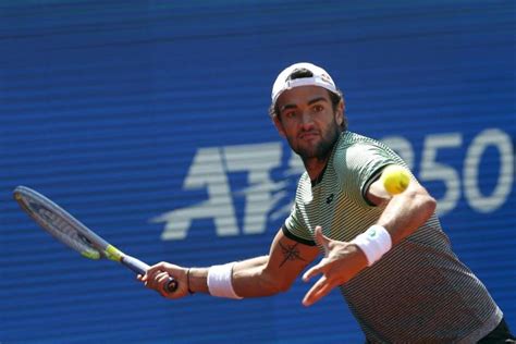 Stefanos tsitsipas won both matches with difficulty. LIVE Berrettini-Daniel | ATP Belgrado in DIRETTA ...