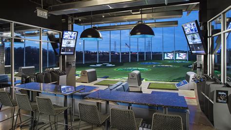 Golf Party Venue Sports Bar And Restaurant Topgolf Detroit Auburn Hills