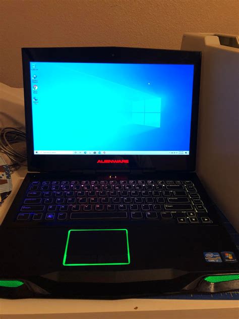 Just Installed Windows 10 Onto My 9 Year Old M14x R2 Gotta Love The