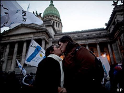 Sigue Controversia Legal Por Norma De Matrimonio Gay Bbc News Mundo