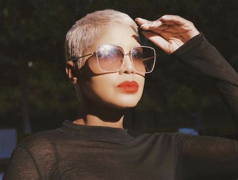 Toni Braxton Looks Gorgeous With Short Blonde Hair See