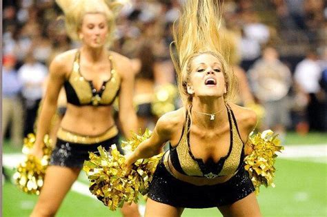 Cheerleader Wardrobe Malfunctions Hot Cheerleaders Nfl