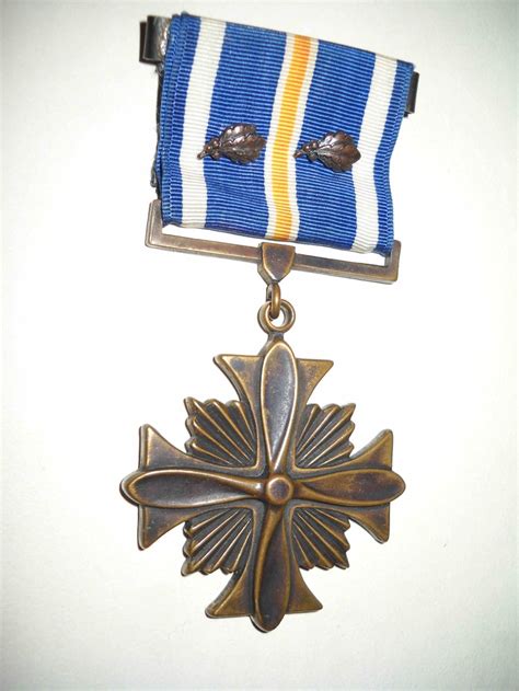 Us Distinguished Flying Cross With 2 Oak Leaf Clusters Military