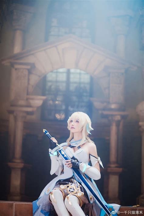 Ezcosplay.com offer finest quality genshin impact player female traveler cosplay costume and other related cosplay accessories in low price. Cosplay Lumine trong Genshin Impact siêu chất | OtakuGO