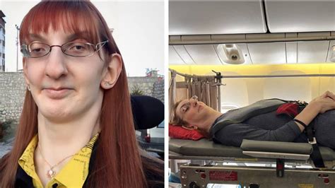 Ladbible On Twitter 🔔 Worlds Tallest Woman Finally Flies For The First Time After Plane