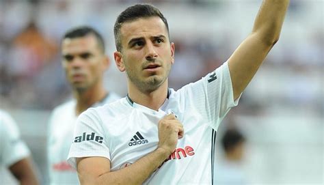 Maybe you would like to learn more about one of these? Oğuzhan Özyakup 2022'ye kadar Beşiktaş ile yeni sözleşme ...