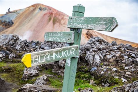 Mt Brennisteinsalda Hiking The Sulphur Wave In Landmannalaugar