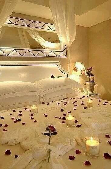Romantic Rose Petals And Candles Valentine Bedroom Decor Romantic