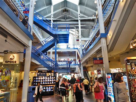 See more ideas about street mall, architecture, mall design. New York - Brooklyn Bridge, City Hall Park, Woolworth ...