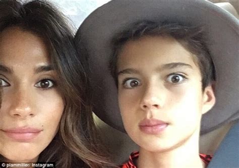 Pia Miller Stuns In A Bikini As Her Son Lennox Gives Her Loving Hug Daily Mail Online