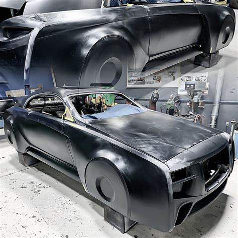 West Coast Customs Realizes Rolls Royce S Floating Concept Car Core