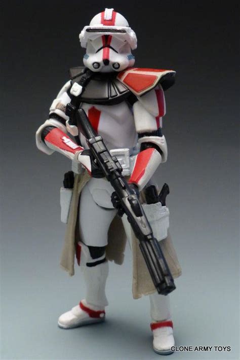 Star Wars Rots Revenge Of The Sith 33 Red Clone Commander Loose
