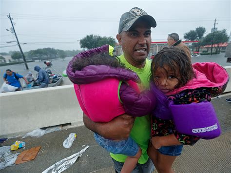 Hurricane Harvey Donate To The Red Cross And Salvation Army Business Insider